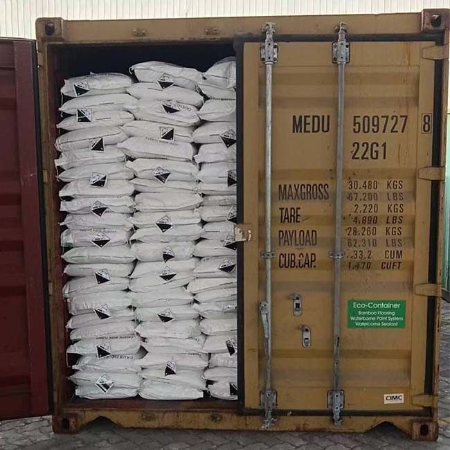 NaOH Sodium Caustic Soda عديم الرائحة 1310-73-2 إنتاج سيانيد الصوديوم